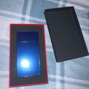 Tesla Wireless Portable Charger 2.0